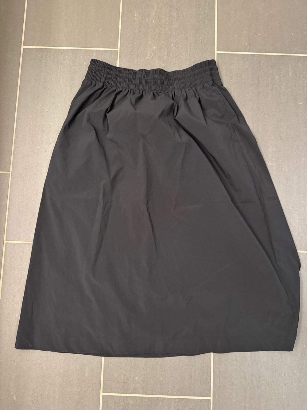 Athleta Black Elastic-Waist Midi Skirt